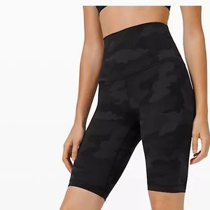 lululemon Align Super-High-Rise Short 10 inch